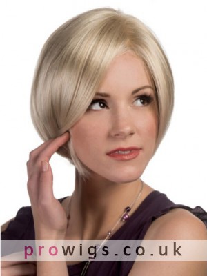 Front Lace Line Chin Length Graduated Layered Bob Wig