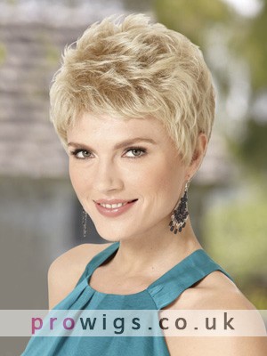 Stunning Short Cut Synthetic Wig With Soft Fringe