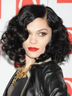 Medium Jessie J Synthetic Wavy Wig