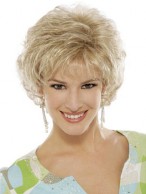 Capless Layers Wavy Short Wigs