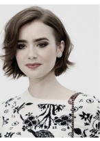 Graceful Short Straight Withe Amencian Capless Wigs for Women  